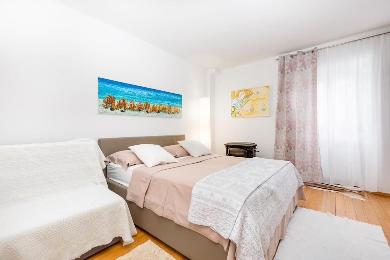 Apartment Anton プナト エクステリア 写真