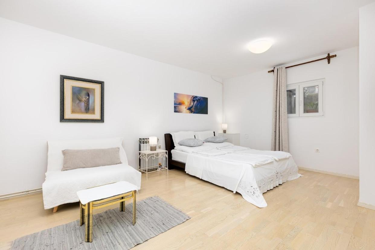 Apartment Anton プナト エクステリア 写真